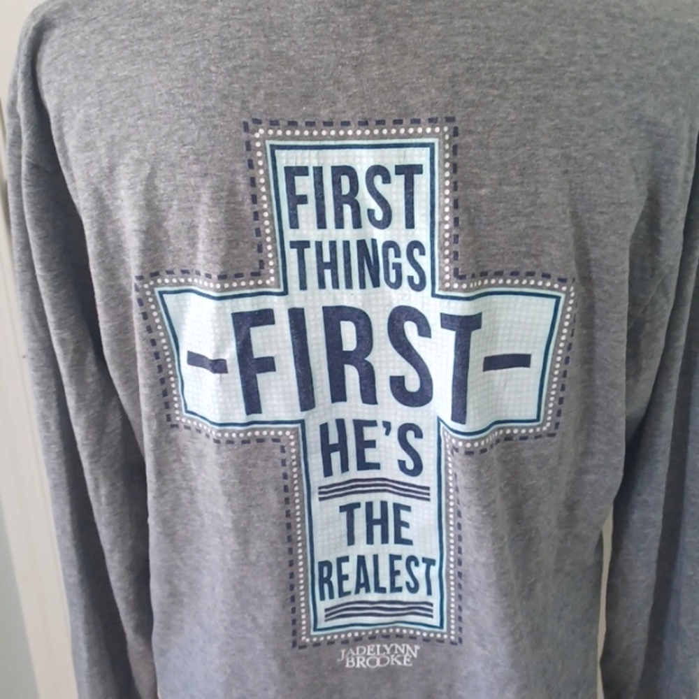Jadelynn Brooke medium gray long sleeve T-shirt